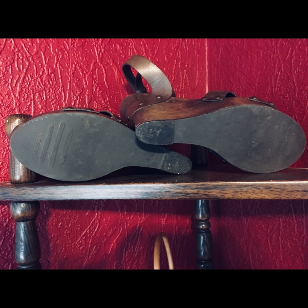 BCBGirls Genuine Wood/Leather Wedge Sandal Vintage - Picture 6 of 8